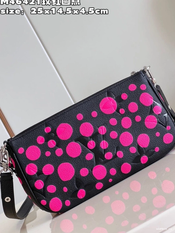 WIS Multi YK VUITTON ACCESSOIRES X POCHETTE LOUIS 1125